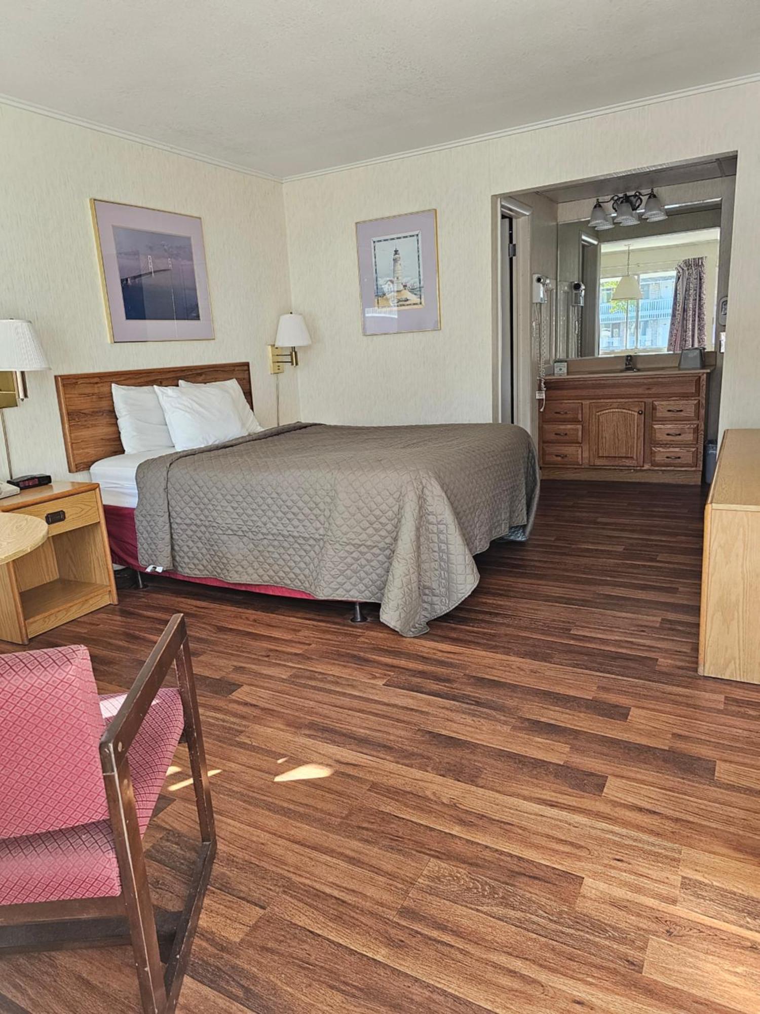 Travelodge By Wyndham Mackinaw City Eksteriør bilde